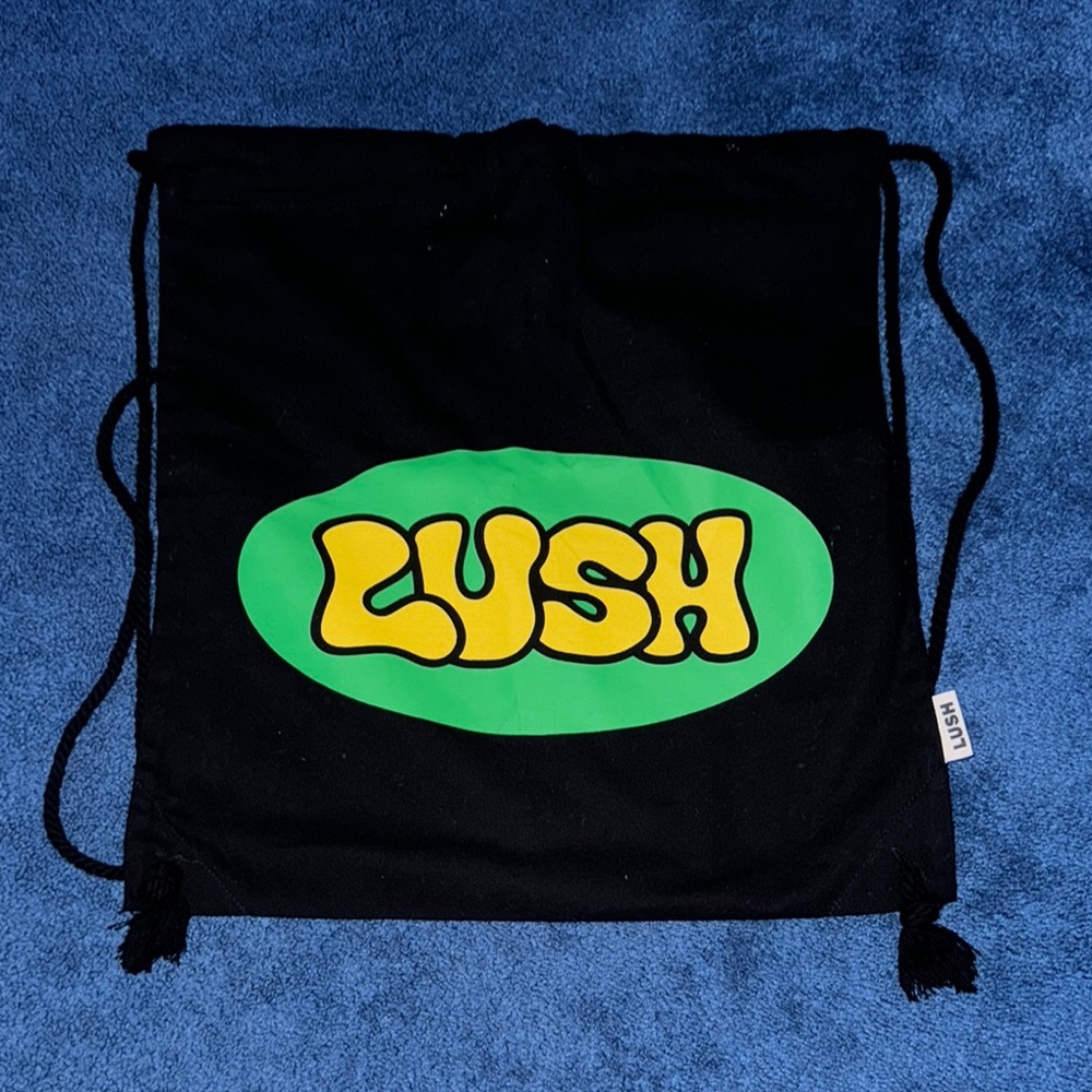 Lush drawstring bag